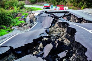 俄堪察加8.7级强震引发海啸，多国紧急应对！建筑安...